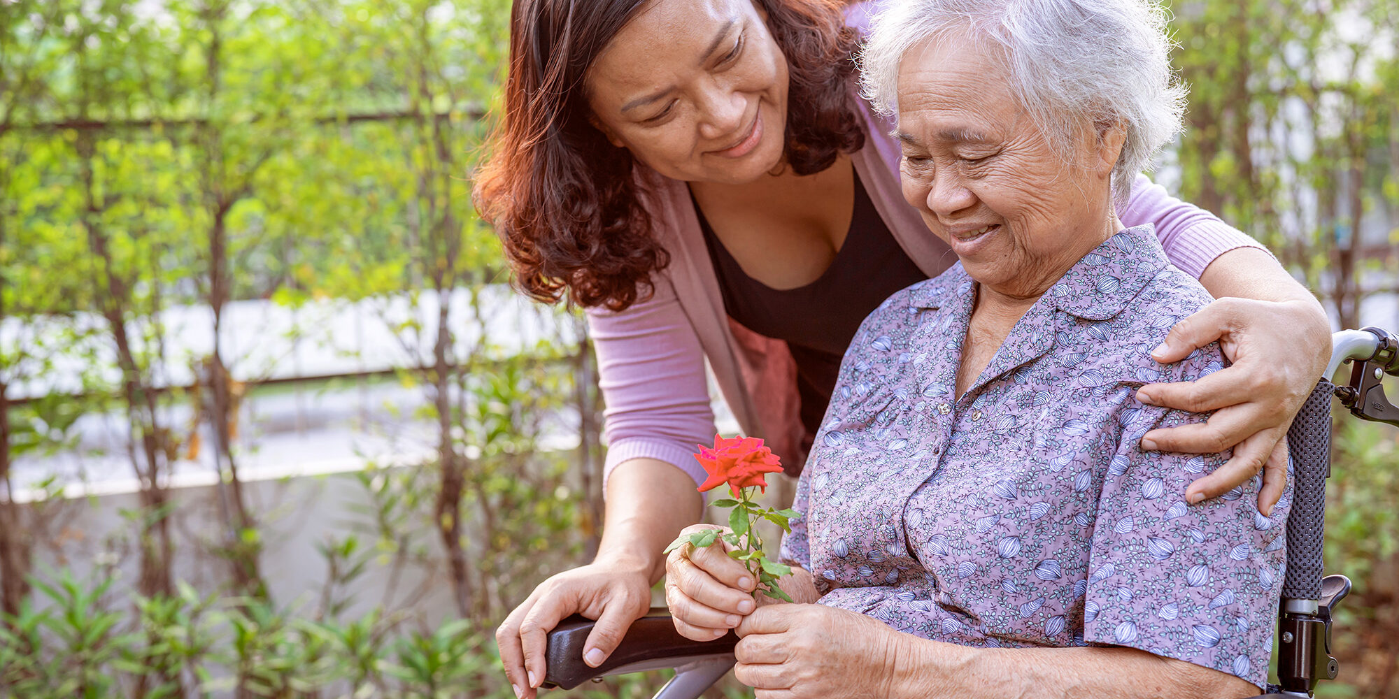 Senior woman and Daughter Helpful Advice for Loved Ones with Dementia
