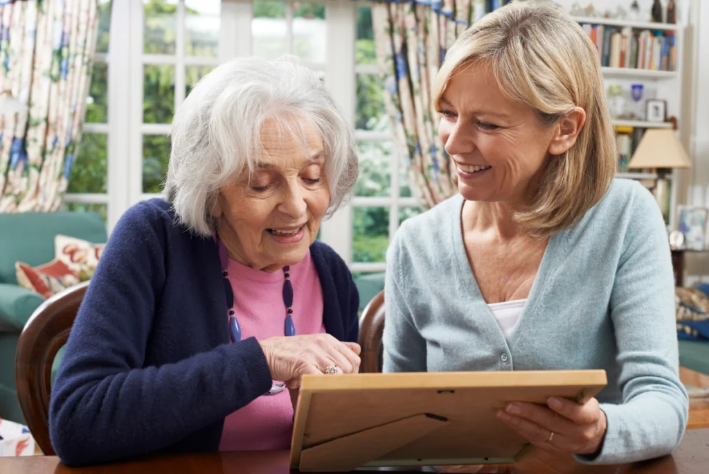What Are the Stages of Dementia? | Encore at Bolingbrook