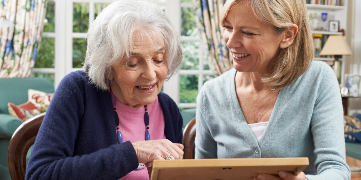 What Are the Stages of Dementia? | Encore at Bolingbrook