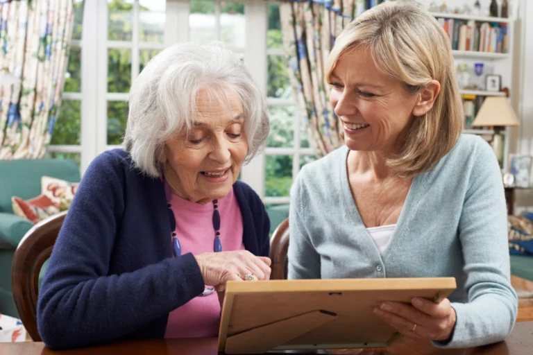 What Are the Stages of Dementia? | Encore at Bolingbrook What Are the Stages of Dementia? | Encore at Bolingbrook